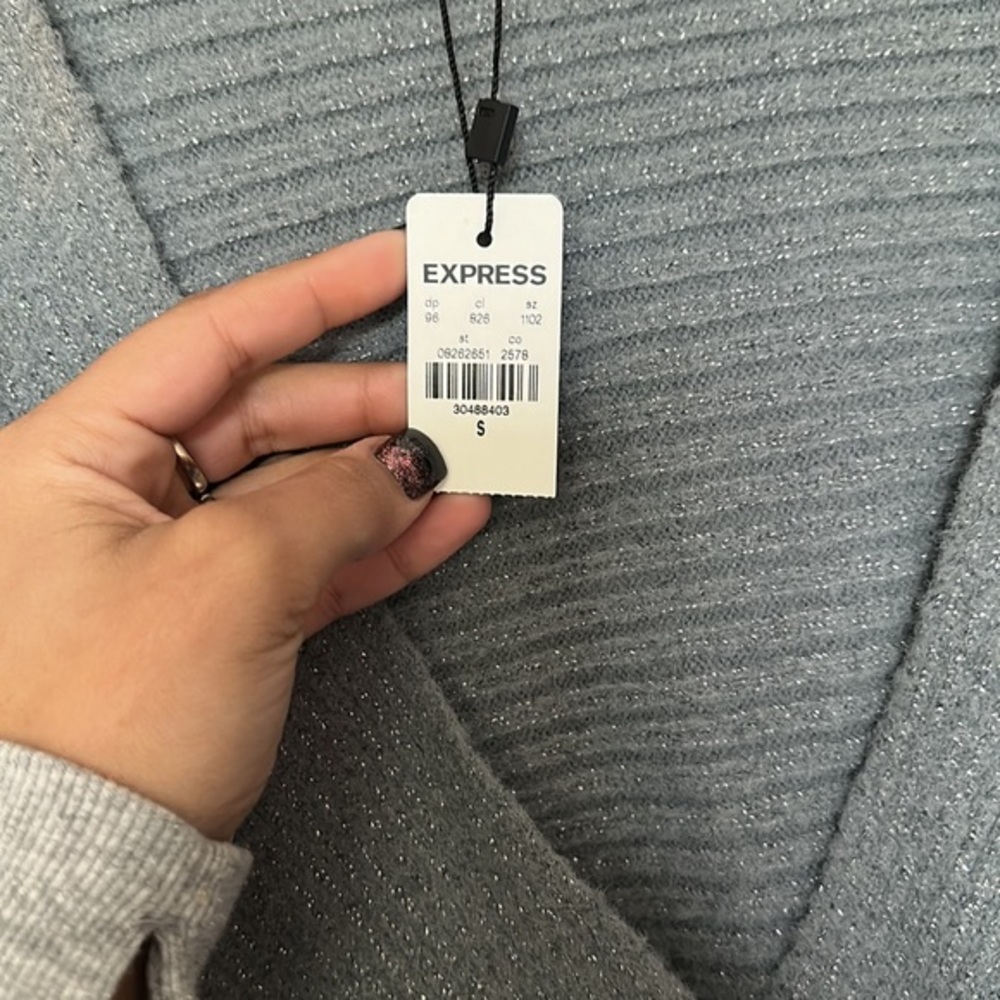 NWT Express Sweater - Picture 4 of 4